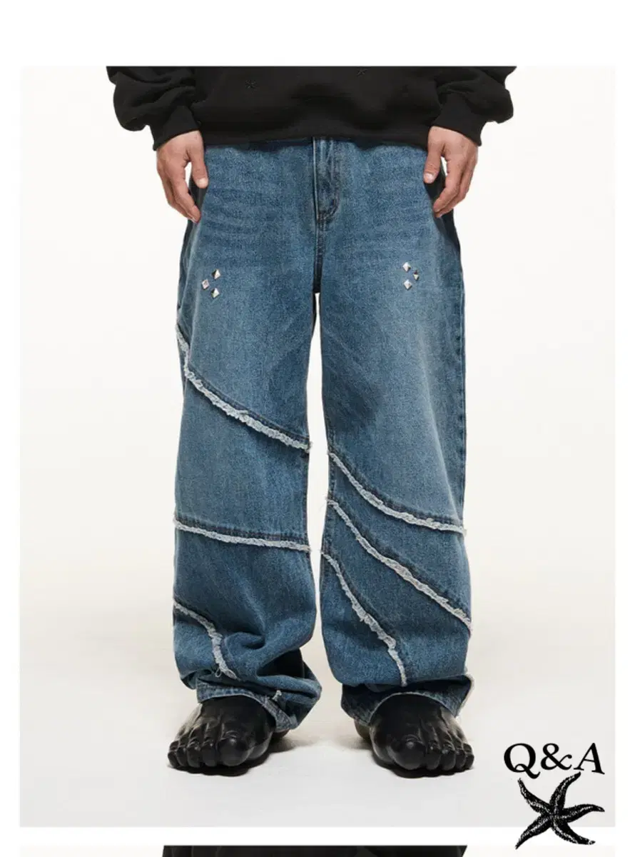 더콜디스트모먼트 TCM cut out denim pants