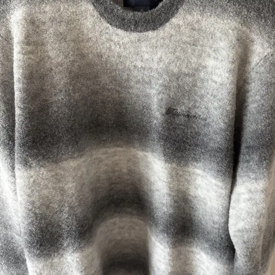 Ombre Knit Sweater Grey(디스이즈네버댓)