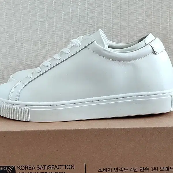 식스핏 IN WHITE HI 275 소가죽운동화 키높이 남성스니커즈