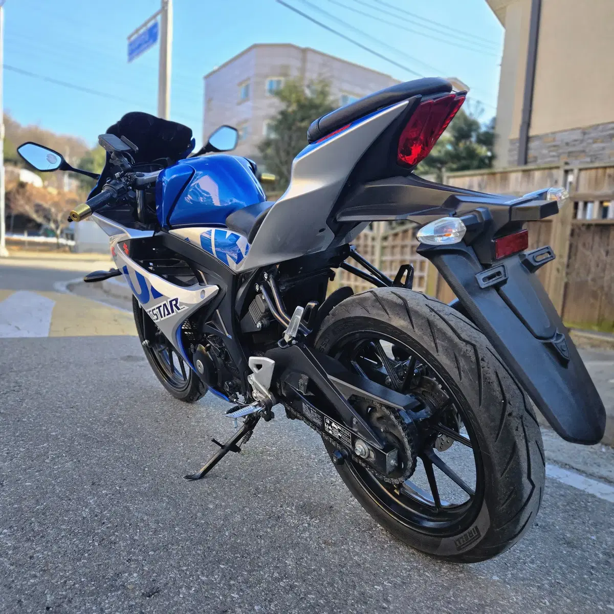 최저가)GSX-R125 21년식정품요시무라구변완 바이크저렴하게 판매합니다