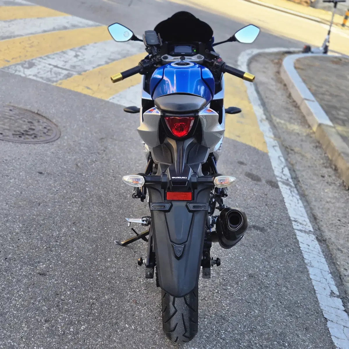 최저가)GSX-R125 21년식정품요시무라구변완 바이크저렴하게 판매합니다