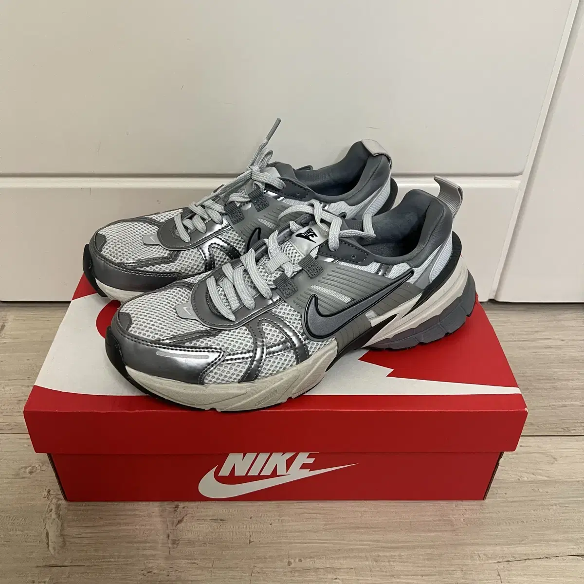 Nike V2K Wolf Grey Nike V2K Run Pure Platinum