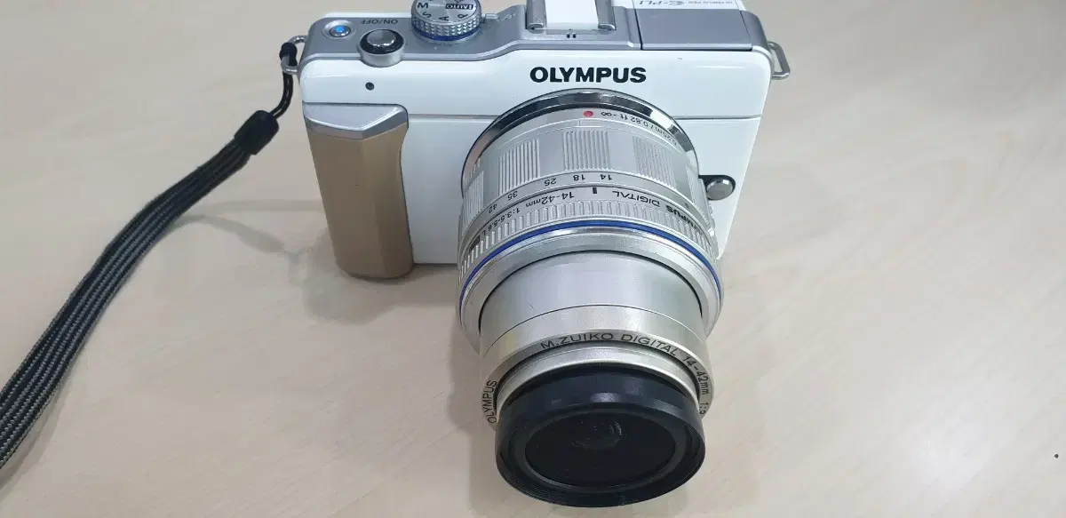 Olympus epl-1