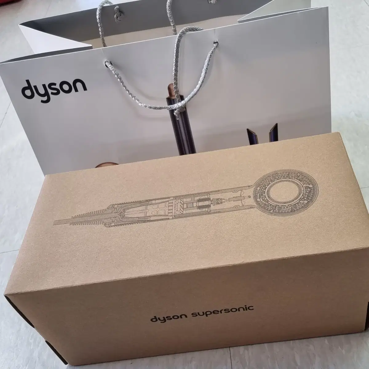 [DYSON]  슈퍼소닉HD15  다이슨드라이기 새상품