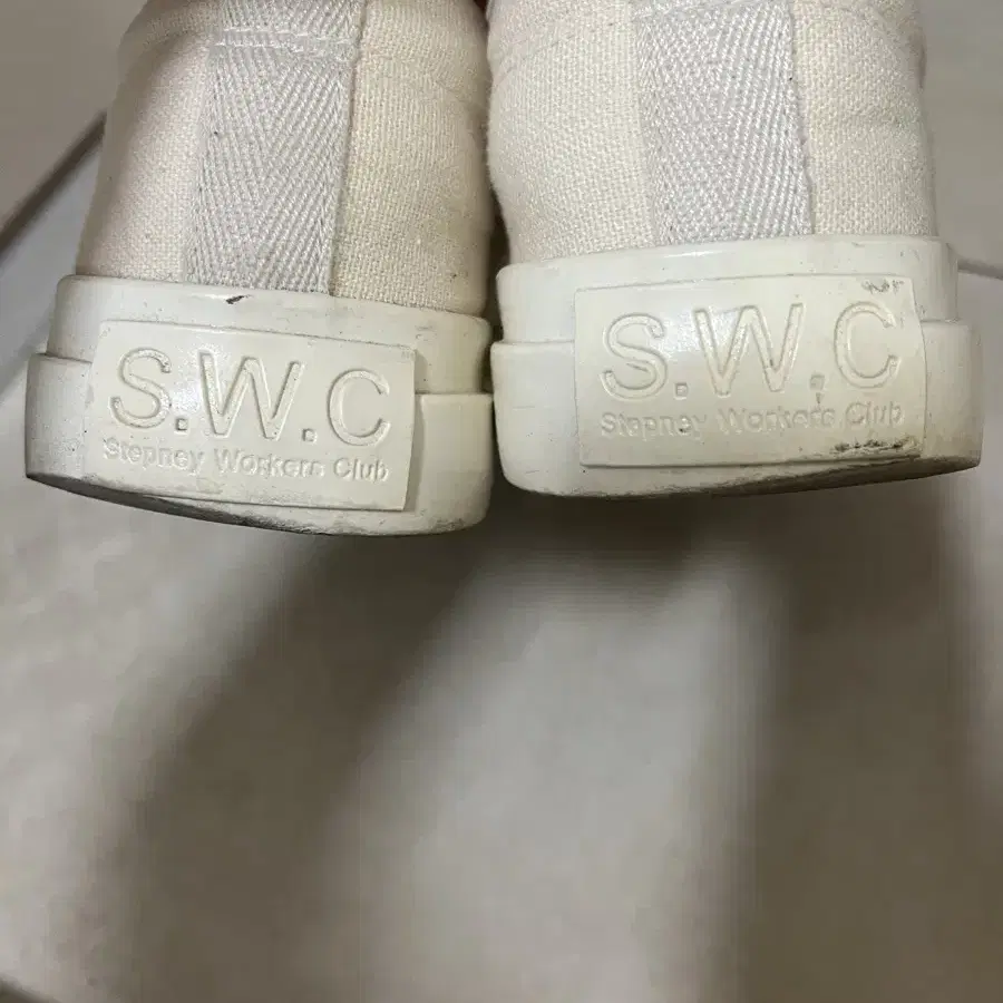 swc raw white (270)