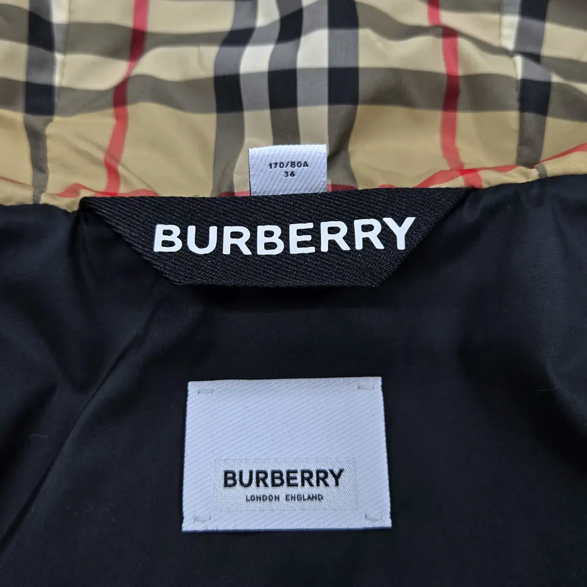 버버리(Burberry) 클래식 체크 후드 바람막이 점퍼 표준S 한국55