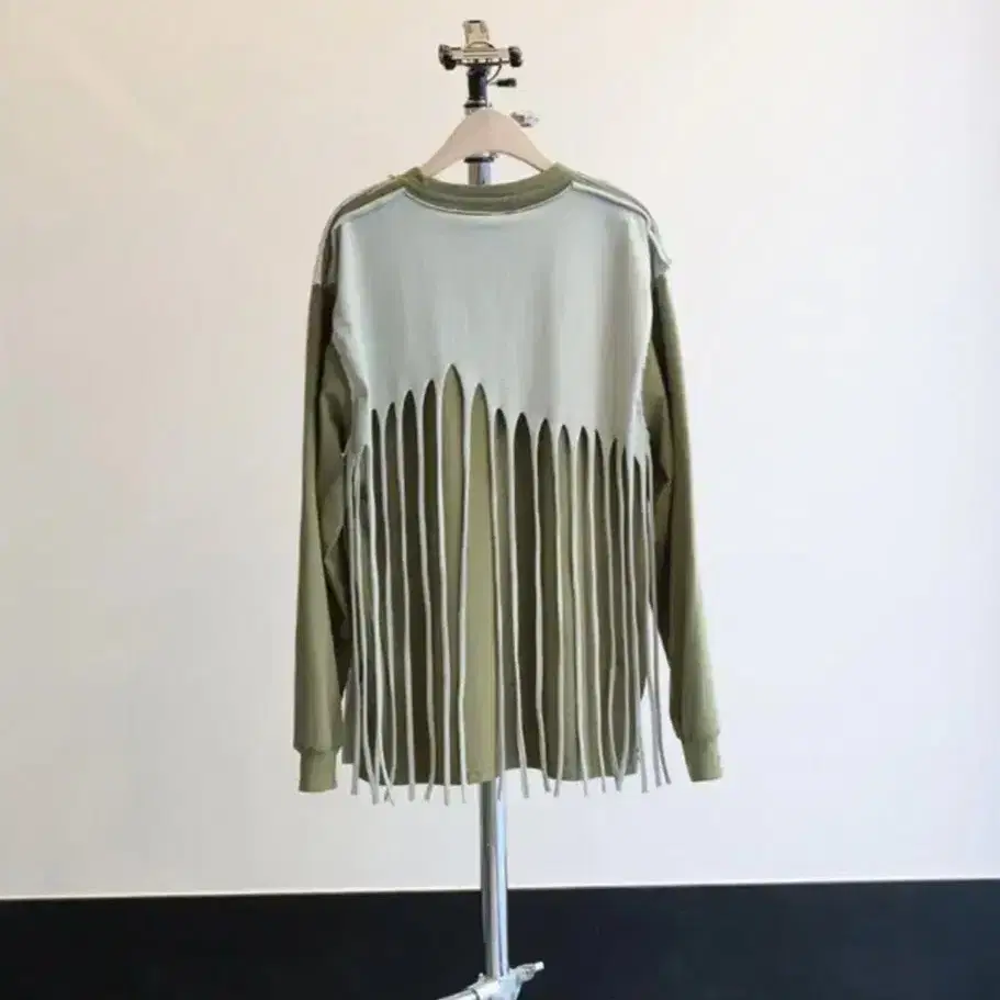 0tape 공테잎 back fringe layer color tee