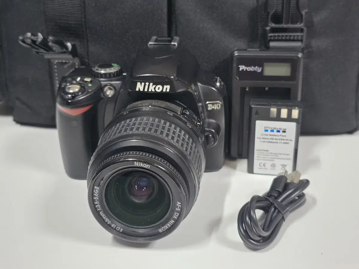 니콘 D40 DSLR 카메라