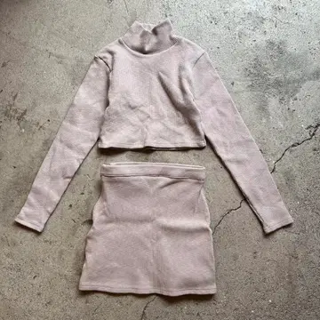 "새상품급" NADIA 리브 니트 라이트 베이지 셋업