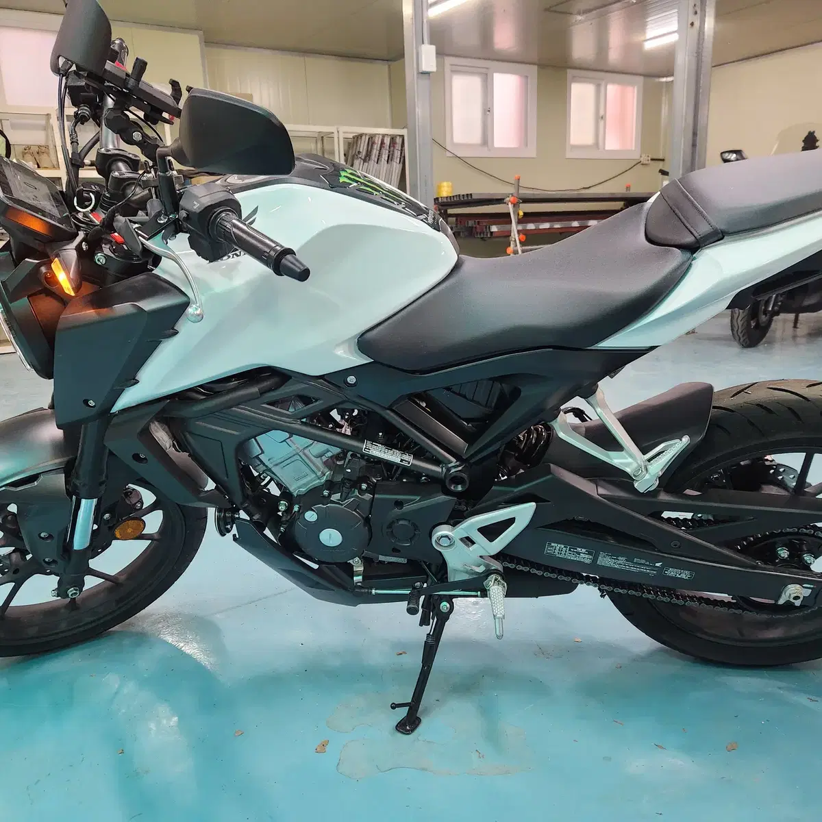 대구  cb125r  24년식 800키로  대차 xxxxx