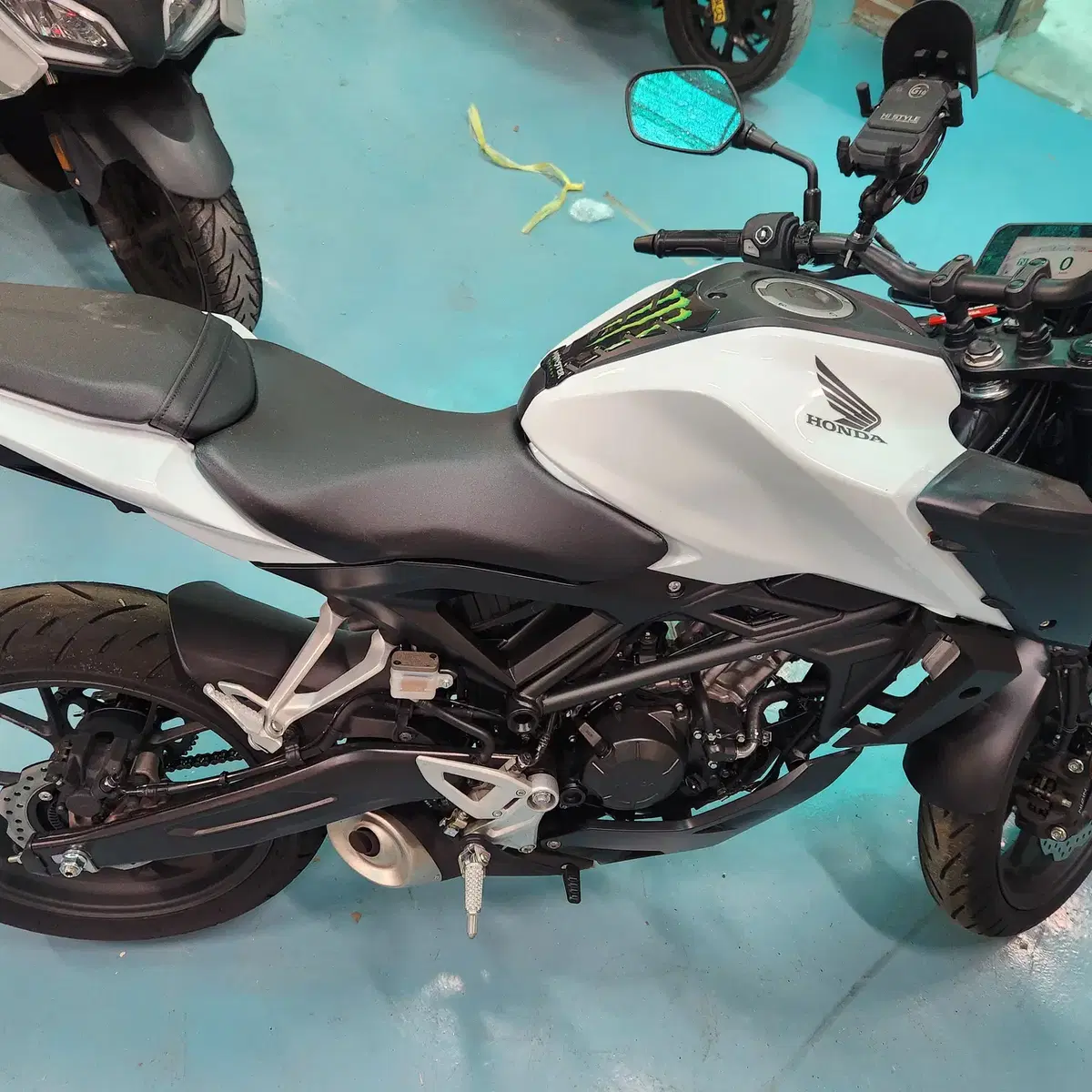 대구  cb125r  24년식 800키로  대차 xxxxx