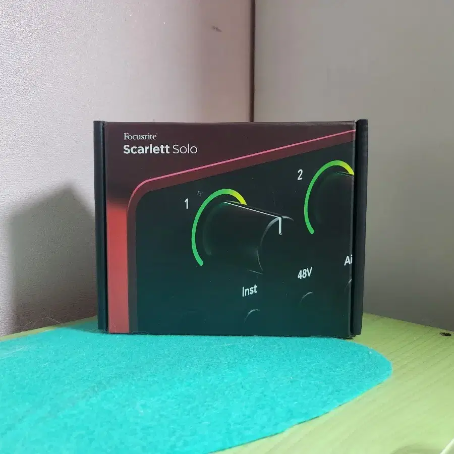 스칼렛 솔로 4세대(Focusrite Scarlett solo 4th)