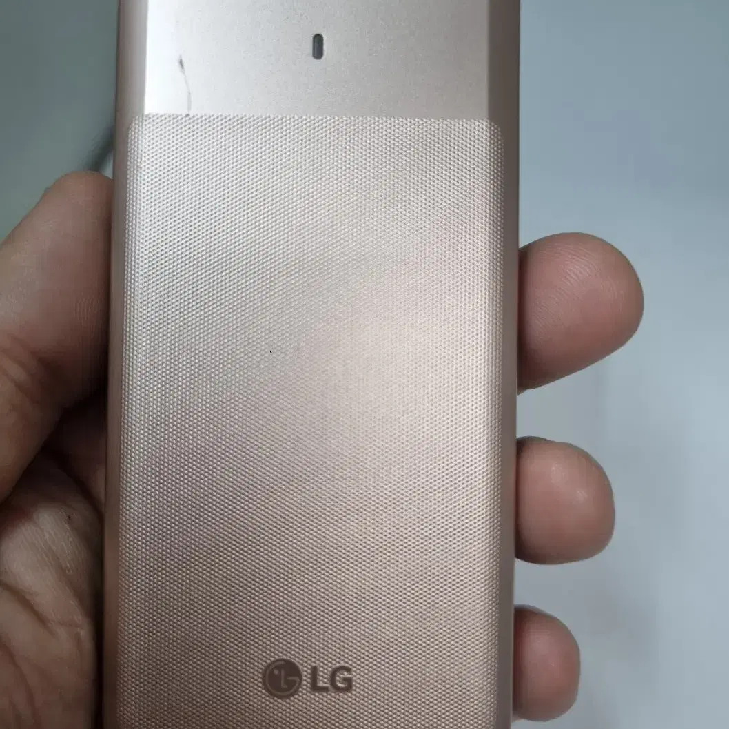 LG 폴더 Y110 판매합니다. 효도폰 수능폰 고삼폰