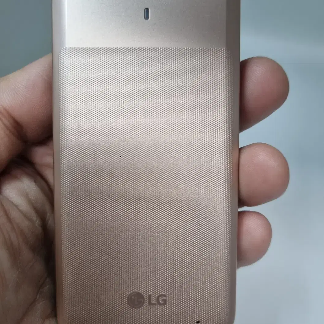 LG 폴더 Y110 판매합니다. 효도폰 수능폰 고삼폰