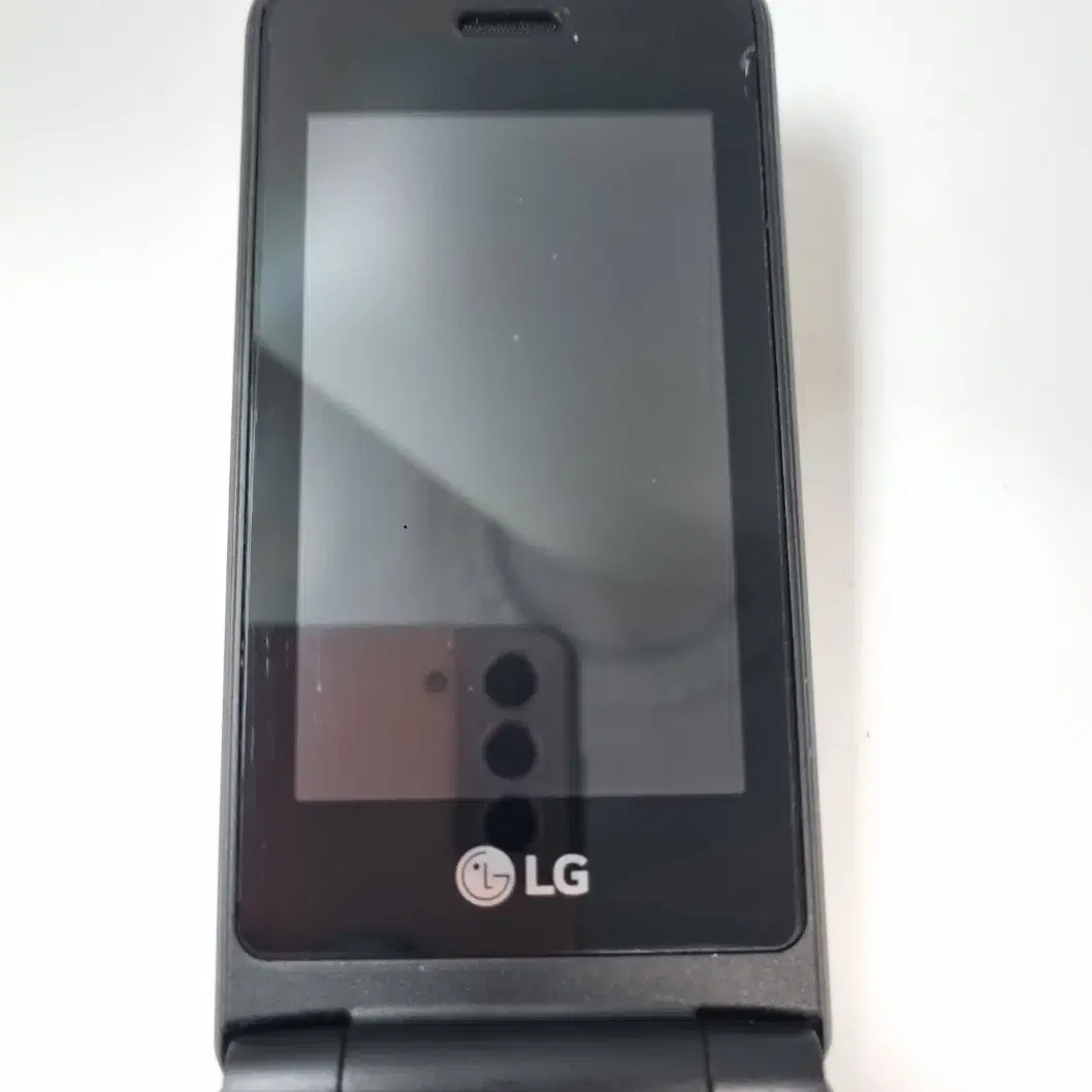 LG 폴더 Y110 판매합니다. 효도폰 수능폰 고삼폰