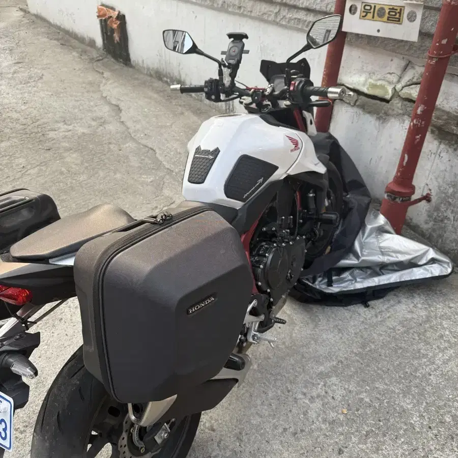 호넷750 CB750 흰색 4500키로 상태최상 옵션다수 급처 팝니다