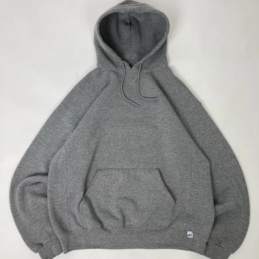 00s Russell Hoodie