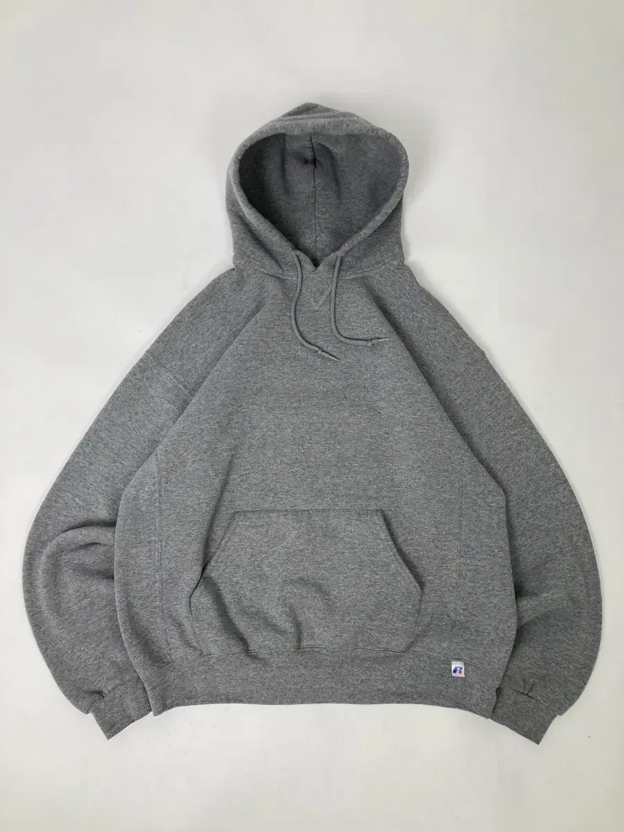 00s Russell Hoodie