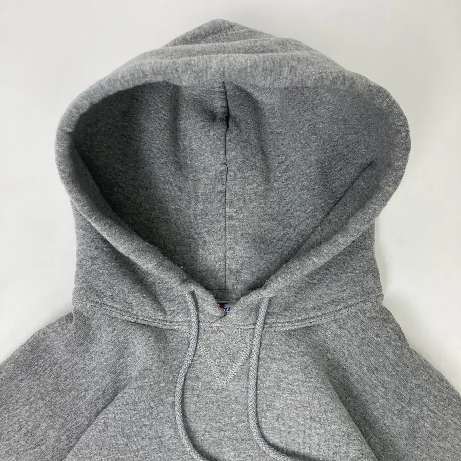 00s Russell Hoodie