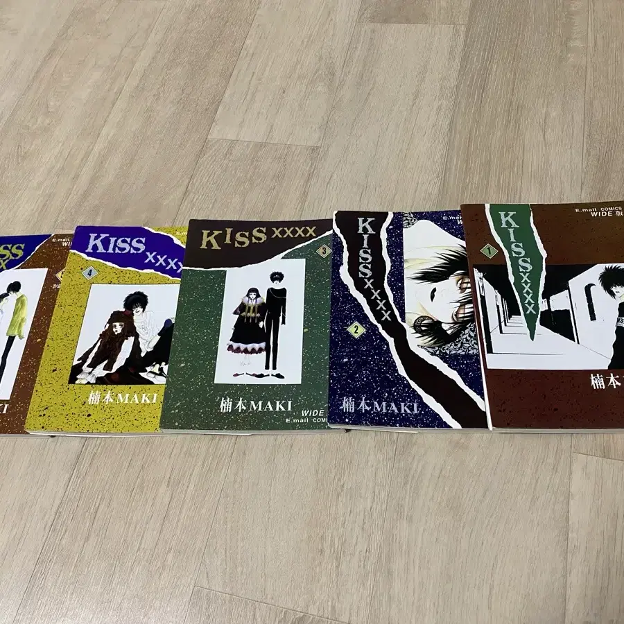 KISS XXXX 1-5 (완결) 판매