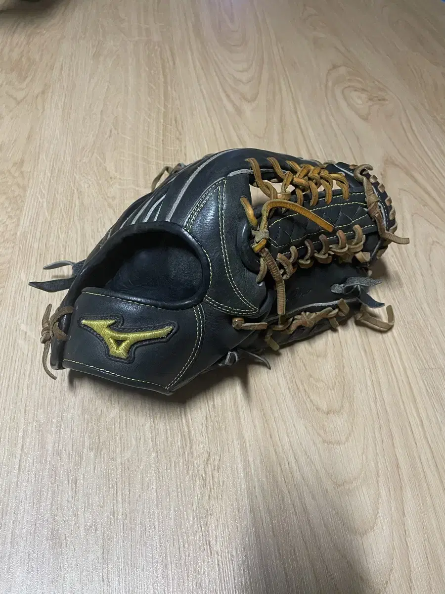 Mizuno Pro Outfield Glove for Sale