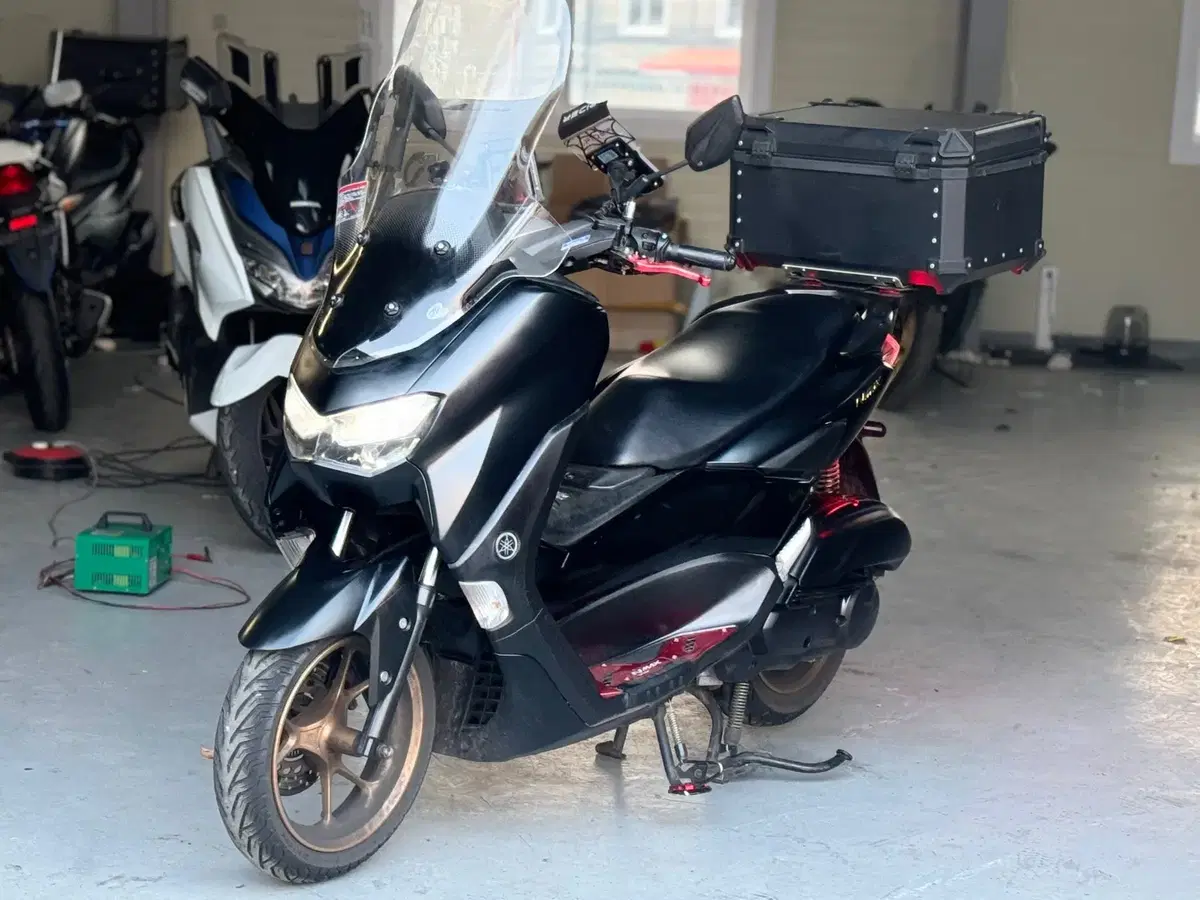 Yamaha NMAX125 2022 / Front and rear disc brakes / Setting vehicle for sale