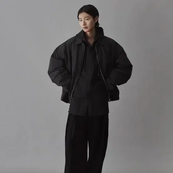 준지 24fw 패디드셔츠 블랙 50