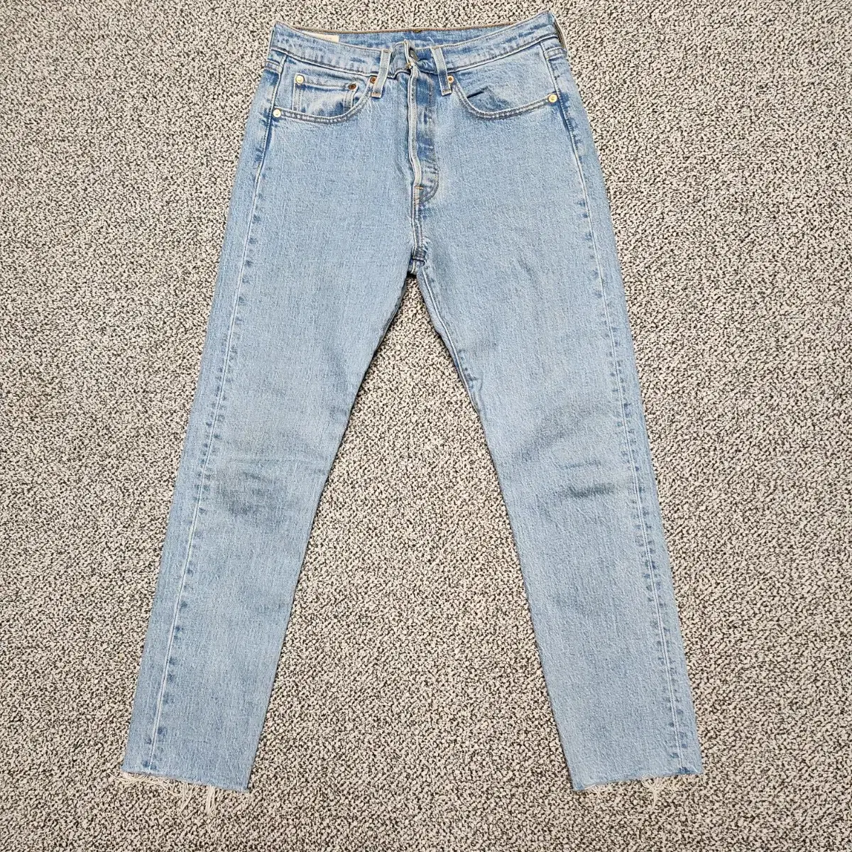 [27] Levi's 501 Light Blue Premium Jeans (951)