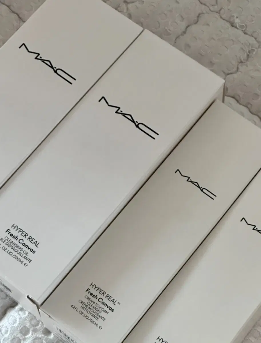 맥 MAC 하이퍼 리얼 클렌징 폼 미개봉 정가 57,000원