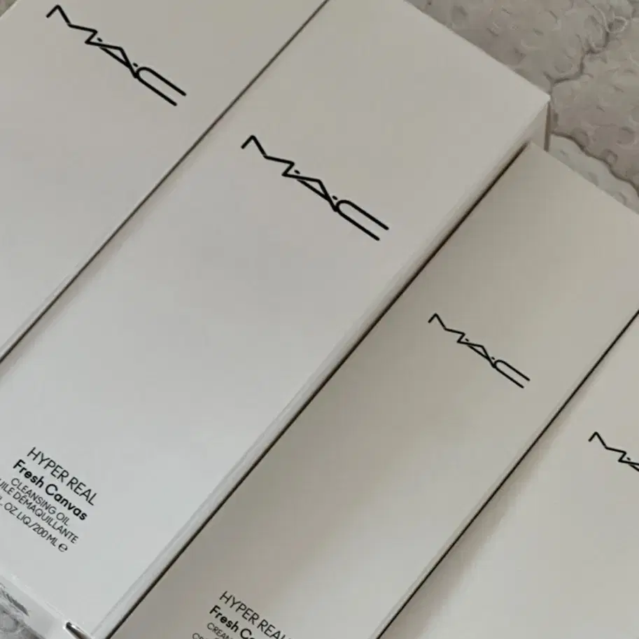 맥 MAC 하이퍼 리얼 클렌징 폼 미개봉 정가 57,000원