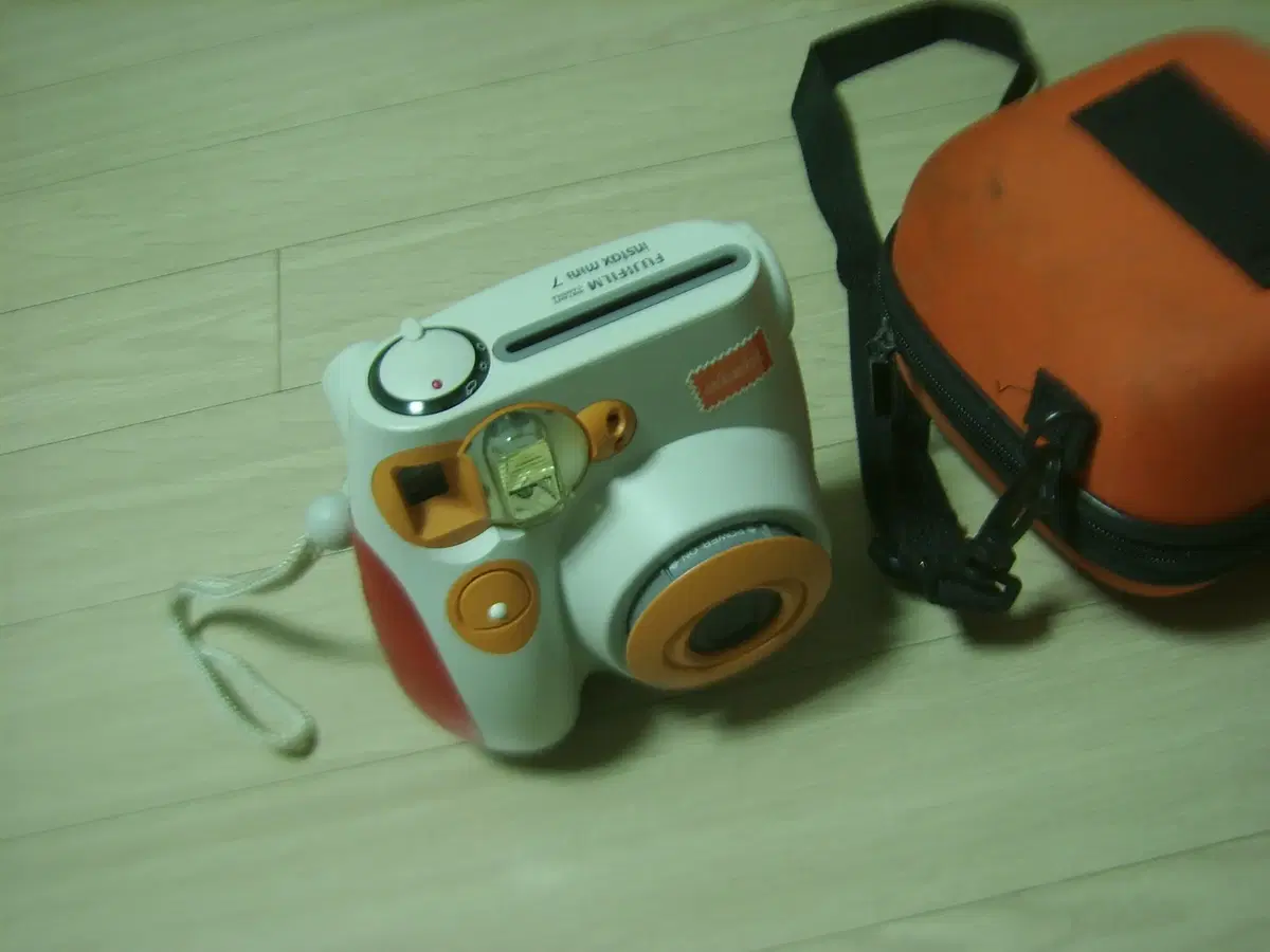 카메라 폴라로이드 FUJIFILM instax mini7