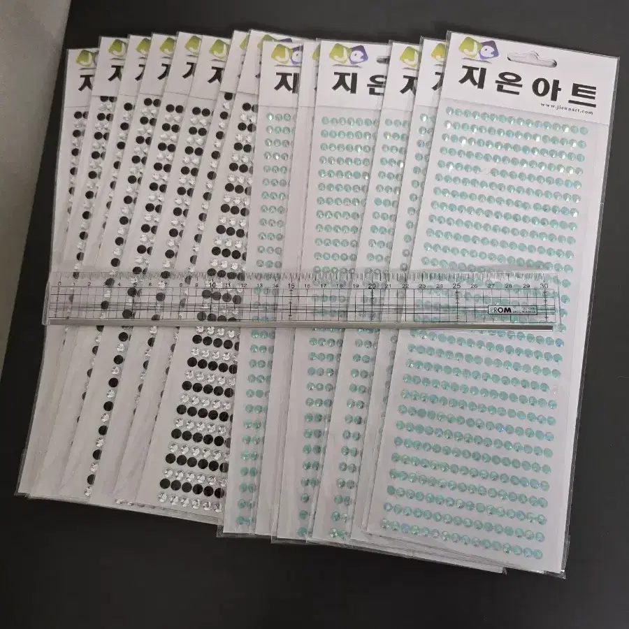 사진에 보이는 전부500원/일괄500원/큐빅보석스티커