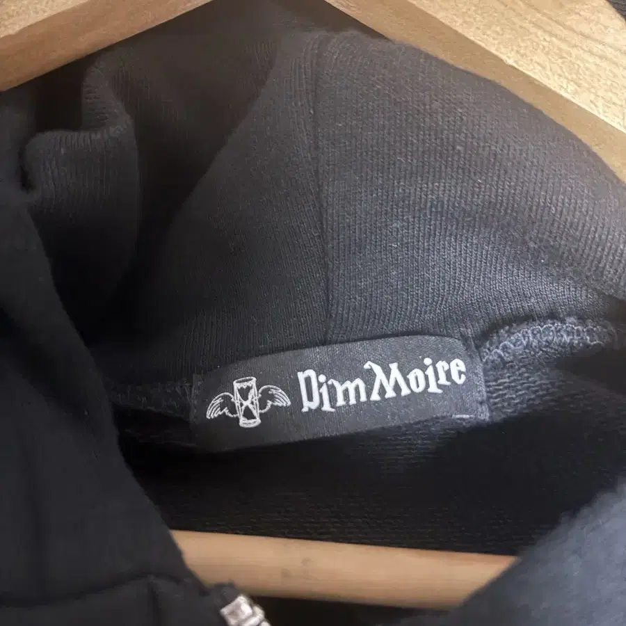 Dimmoire sickness hoodie 팝니다