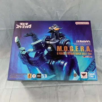 S.H.MonsterArts M.O.G.E.R.A. G.포스 격납고