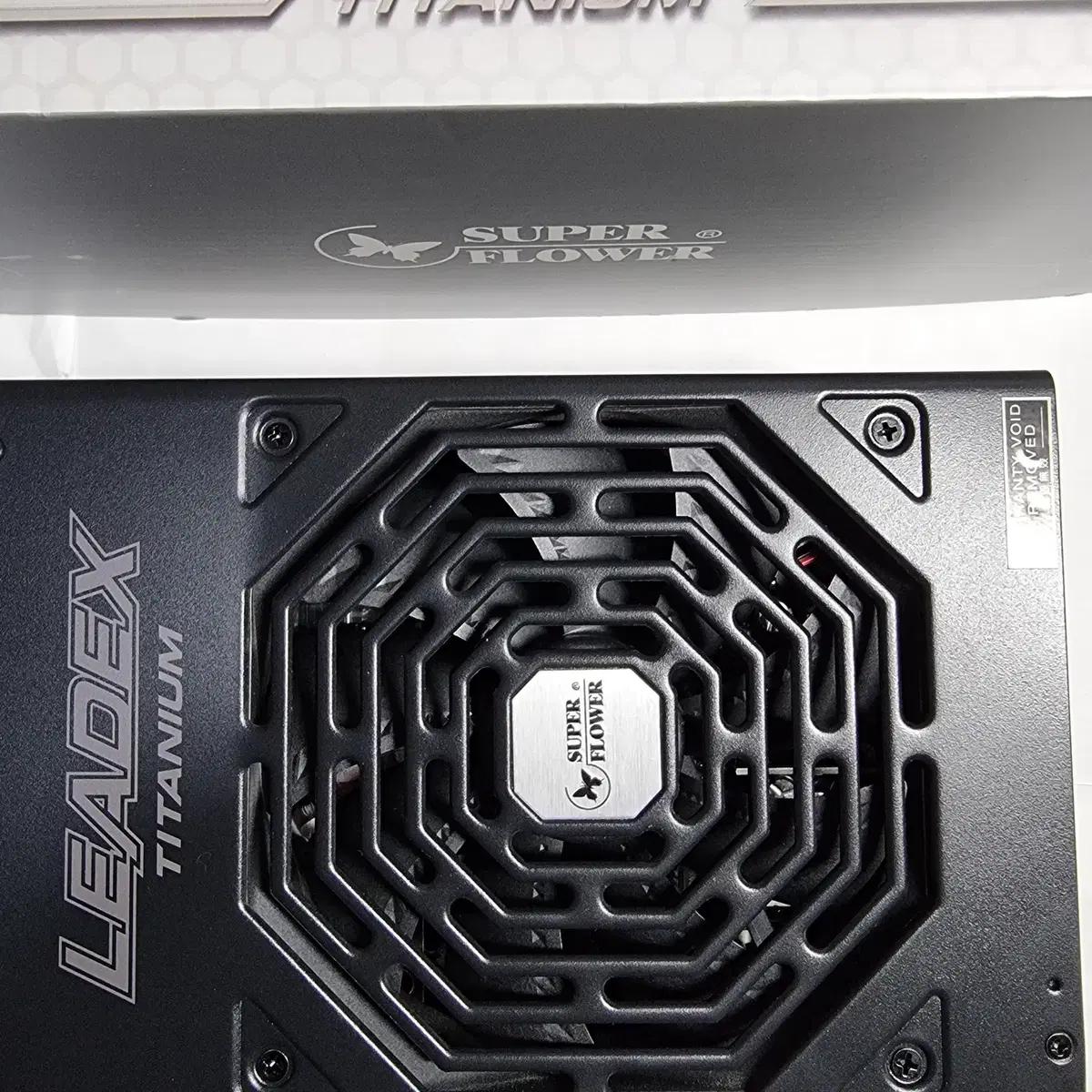 Z890 EXTREME, CPU 285K, 1600W 파워 등 일괄판매