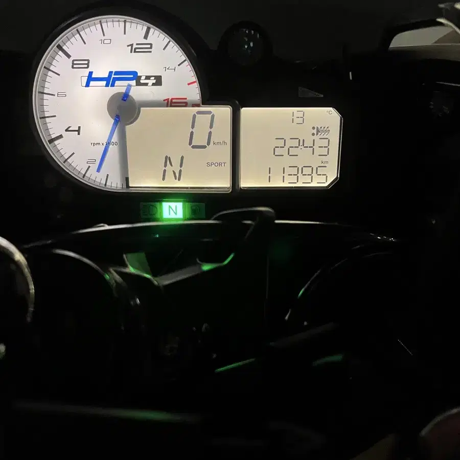 낮은 키로수 S1000RR HP4 컴피티션 판매합니다