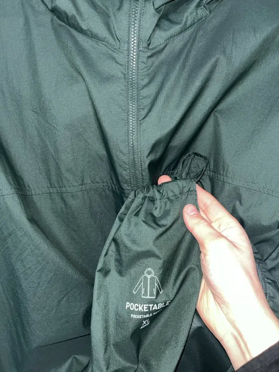 유니클로 pocketable parka(XL)