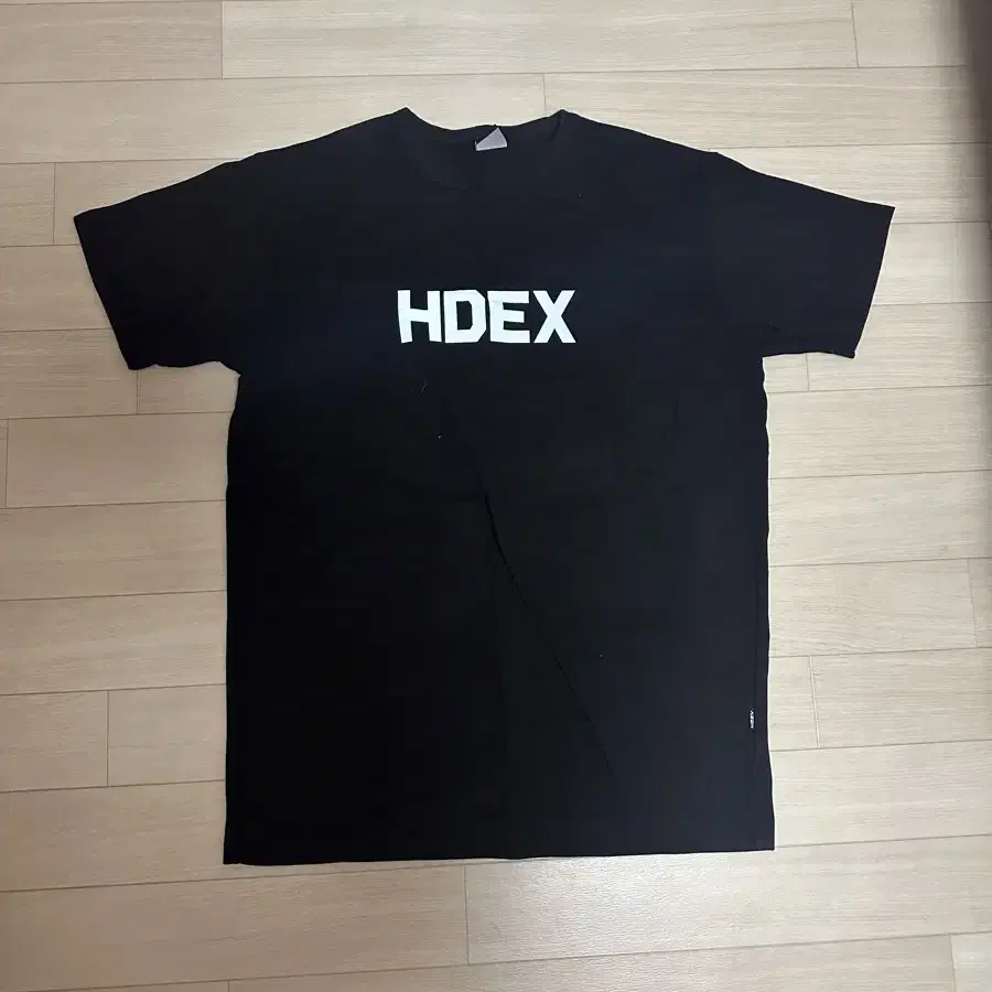 Hdex 반팔티 새상품 블랙