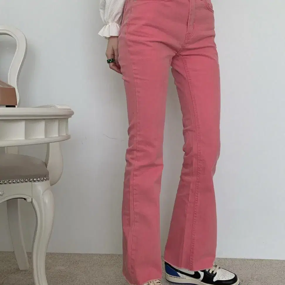 페일제이드 핑크 부츠컷 팬츠 Pink Washed Denim