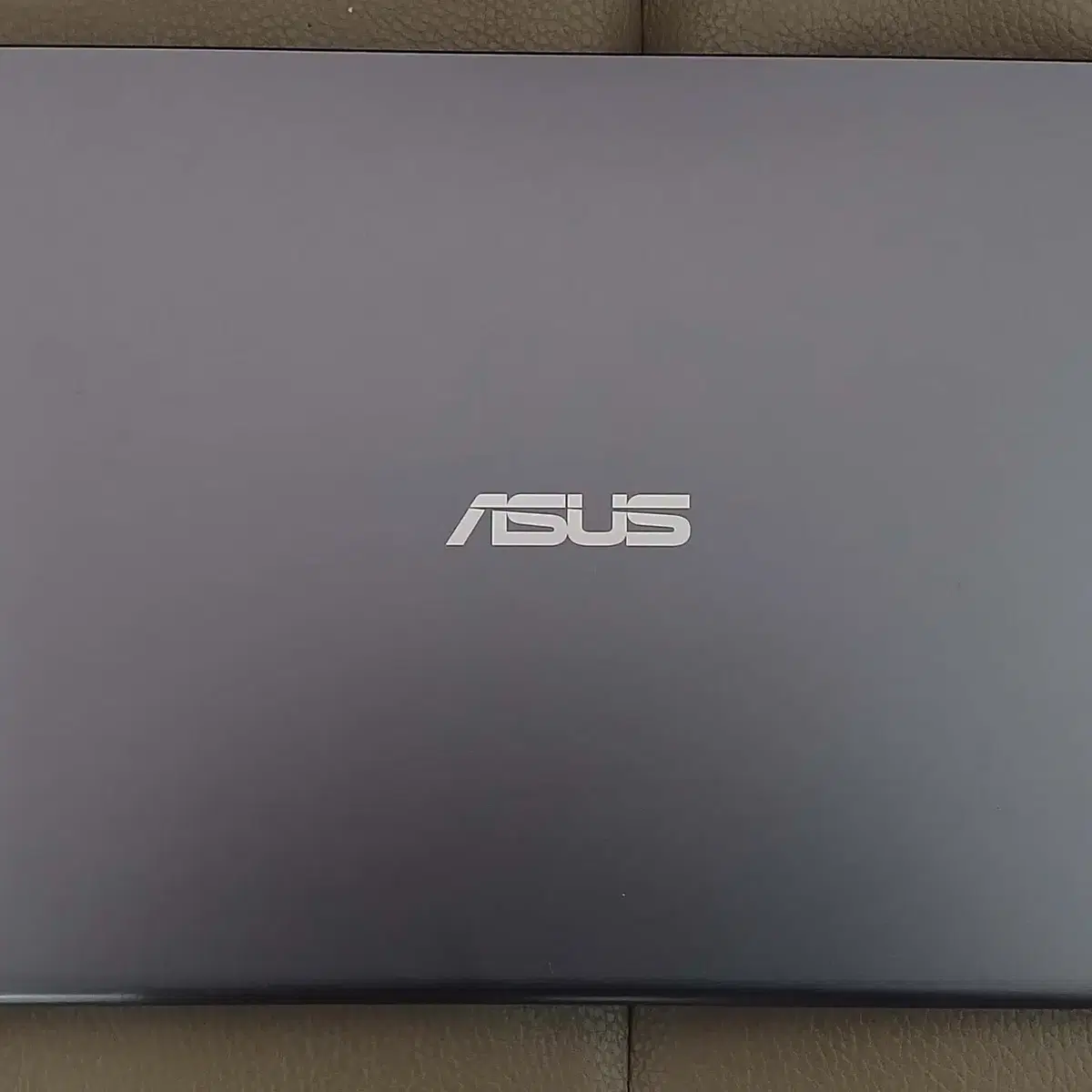 ASUS,  11세대,i5 X515E 입니다.