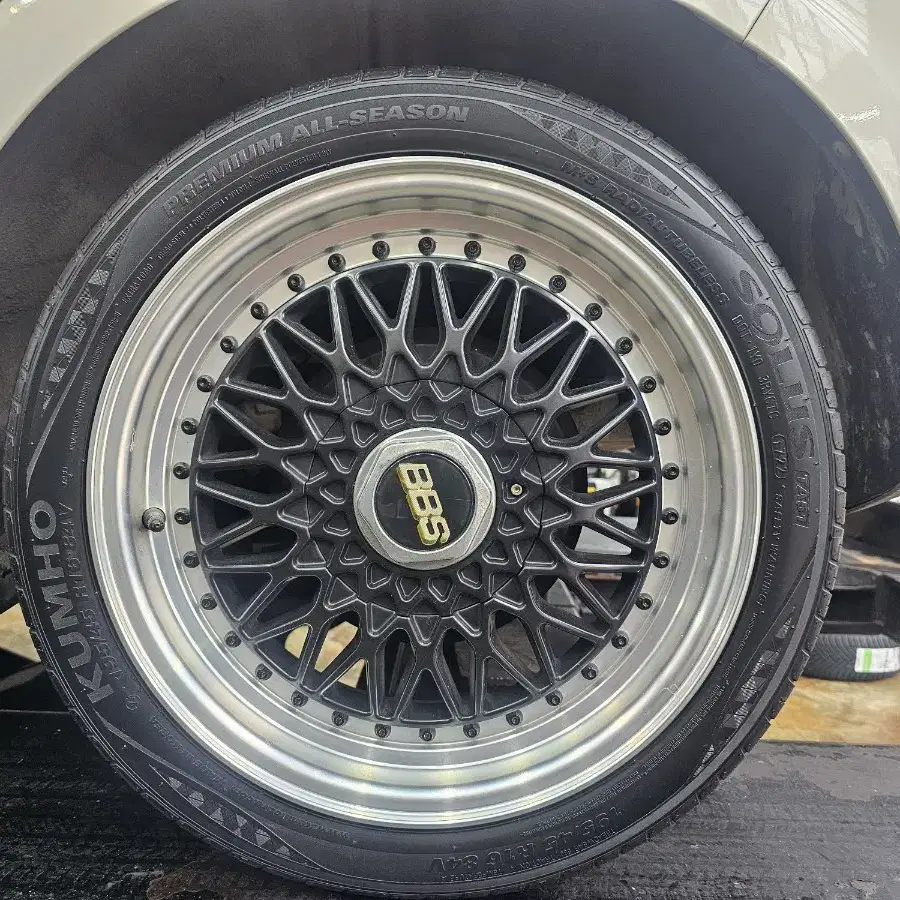 16인치 bbs rs 블랙림폴리쉬