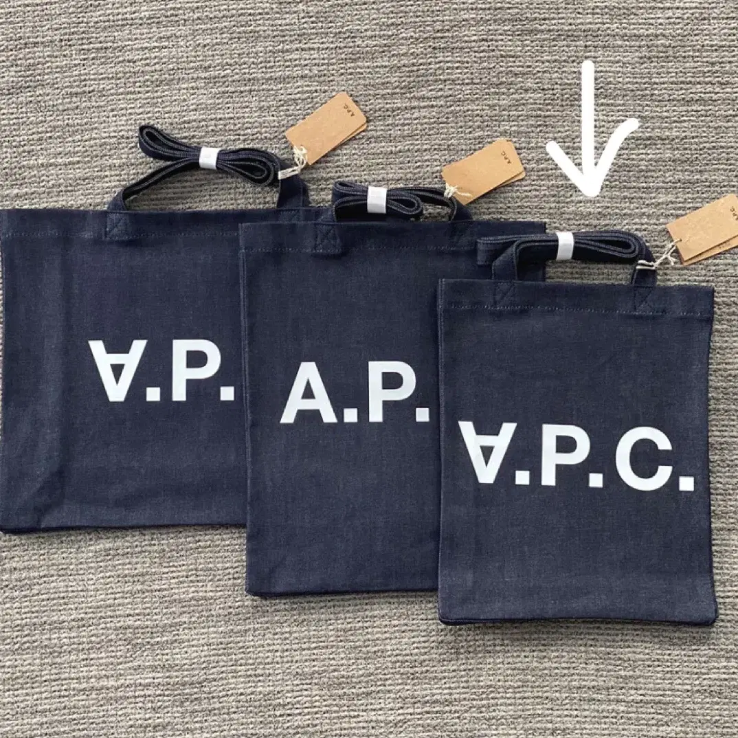 A.P.C. 아페쎄 에코백