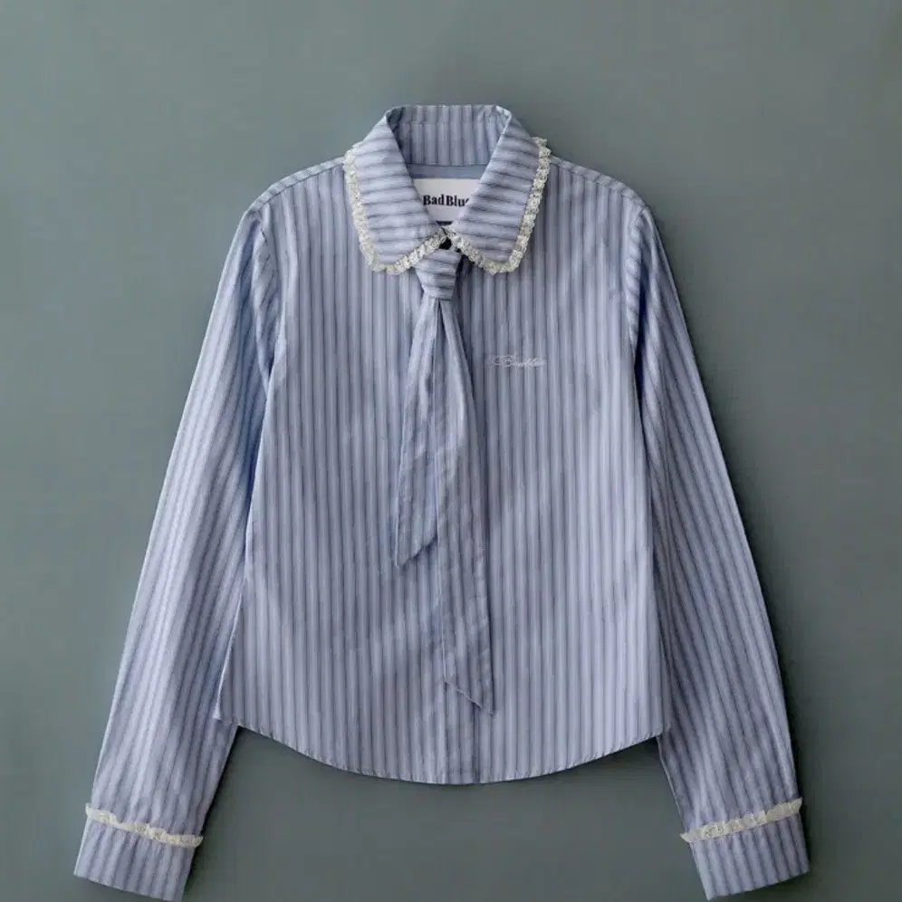 배드블루 셔츠 Stripe Lace Tie Shirt Blue 판매