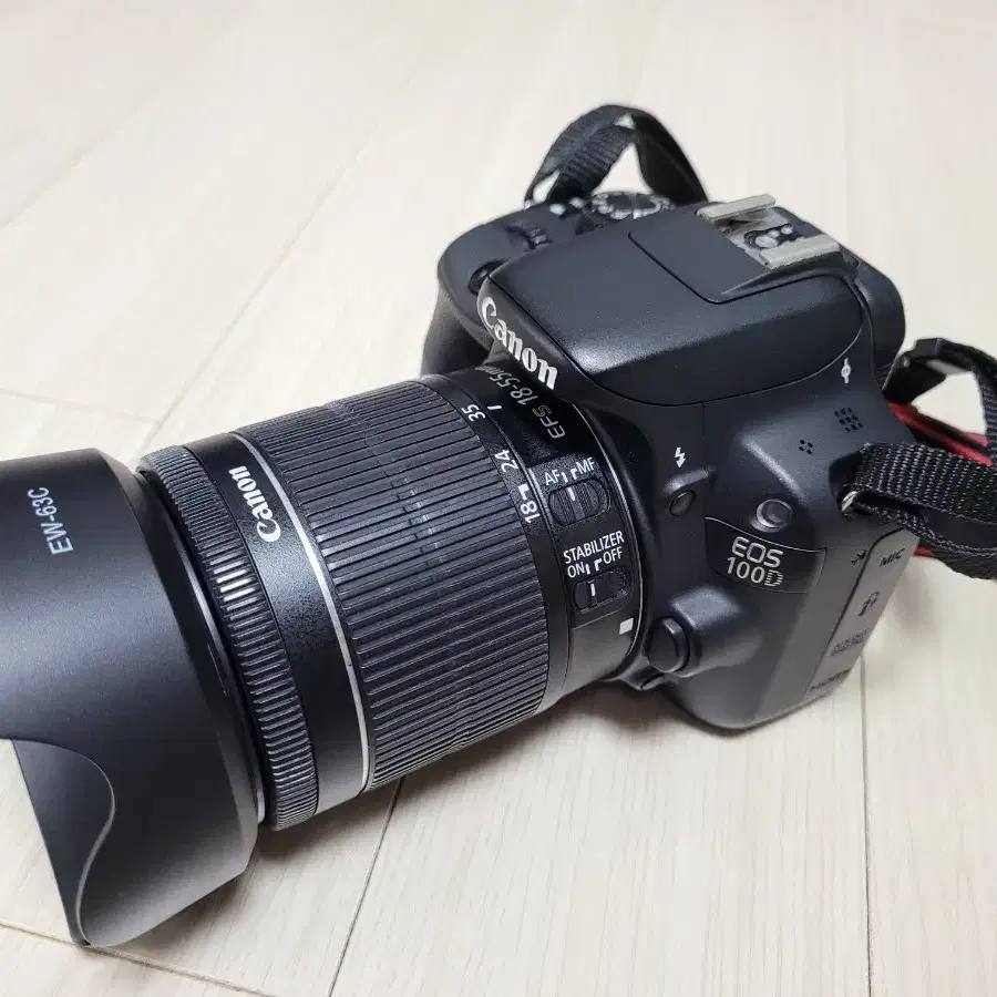 캐논 DSLR 카메라 EOS 100D 와 18-55 STM 렌즈 세트