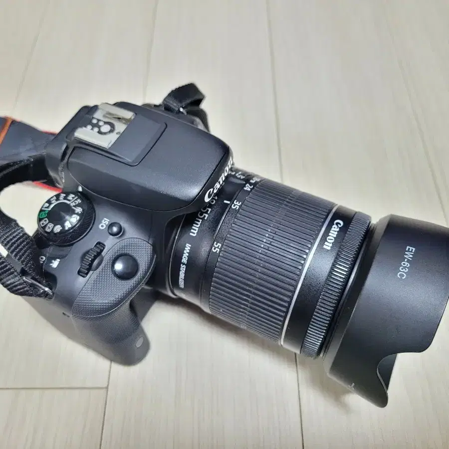 캐논 DSLR 카메라 EOS 100D 와 18-55 STM 렌즈 세트