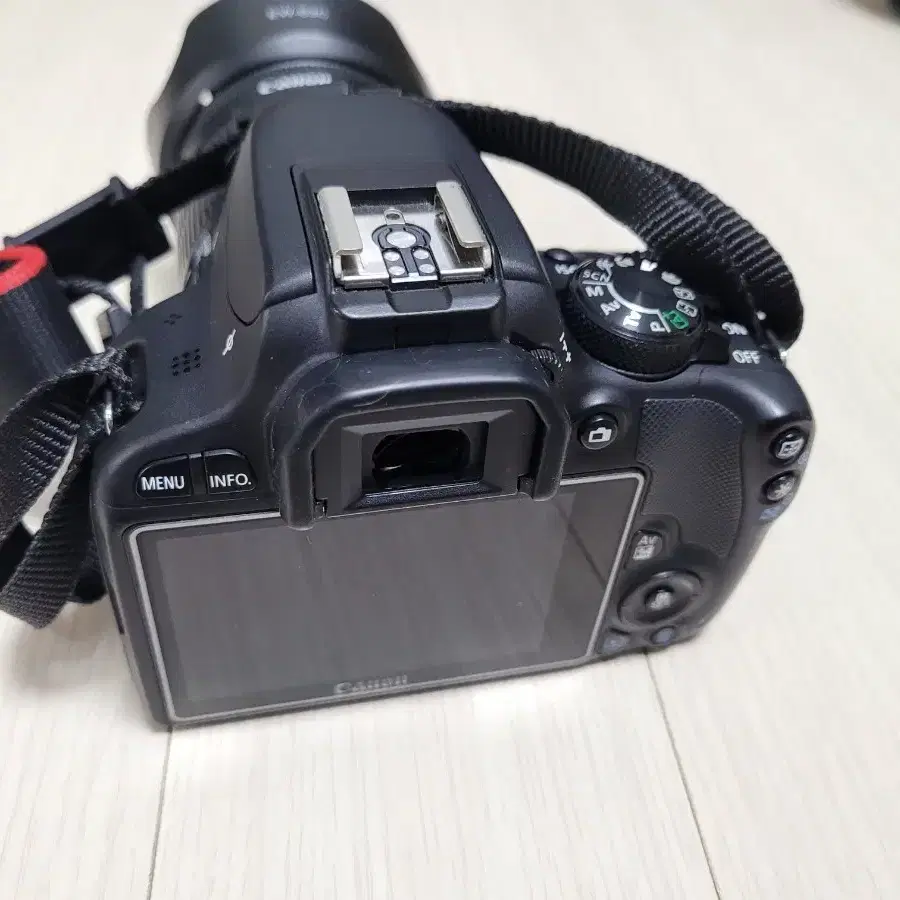 캐논 DSLR 카메라 EOS 100D 와 18-55 STM 렌즈 세트