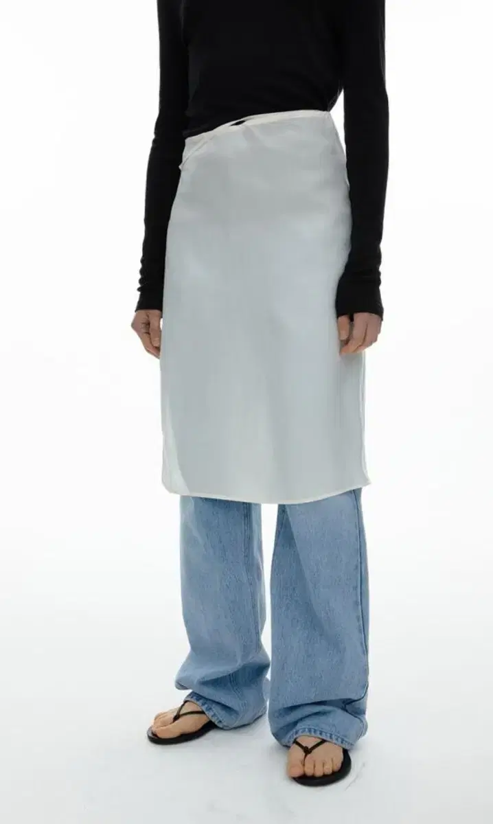 <새상품>We sell layered wrap skirts in sizes from XS to 2XL for 150,000 KRW.