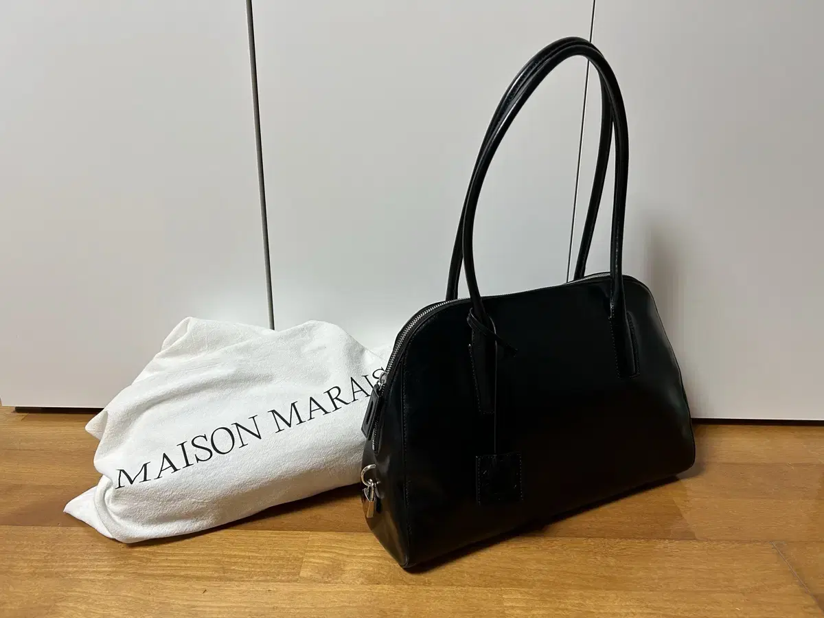 메종마레 MAISON MARAIS 소 가죽 숄더 가방