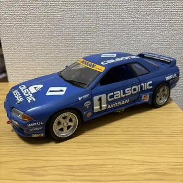 교쇼 닛산 칼소닉 스카이라인 GT-R GT-R R32 1/18