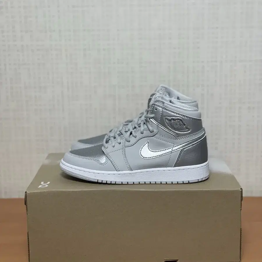 [NIKE] 나이키 조던1 CO.JP 실버 GS 5.5Y